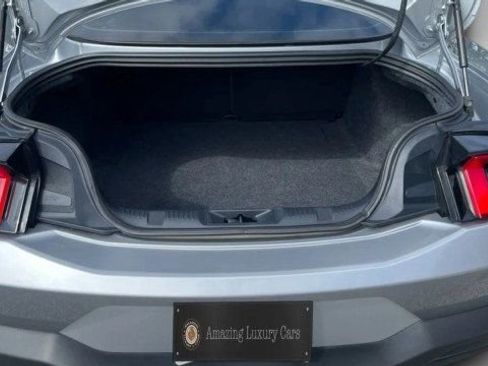 Used 2024 Ford Mustang Coupe RWD image 9