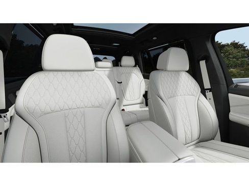 New 2027 BMW X7 M60i AWD/4WD image 11