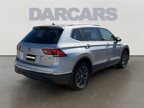 Used 2022 Volkswagen Tiguan SE AWD/4WD image 7