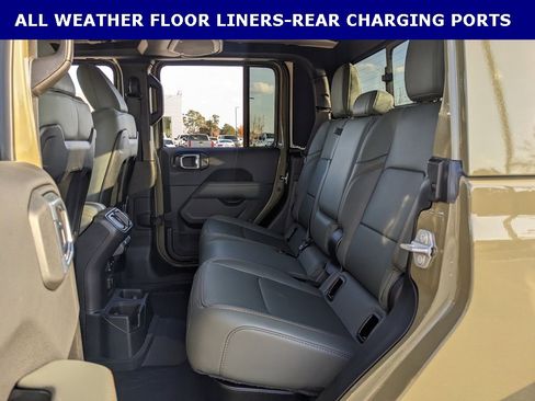 New 2026 Jeep Gladiator Mojave image 16