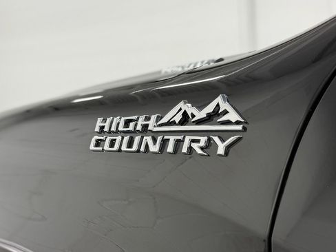 Used 2023 Chevrolet Silverado 1500 High Country w/ High Country Premium Package image 10