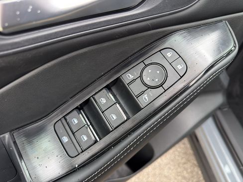 New 2026 Nissan Rogue SV w/ Cold Weather Package AWD/4WD image 12