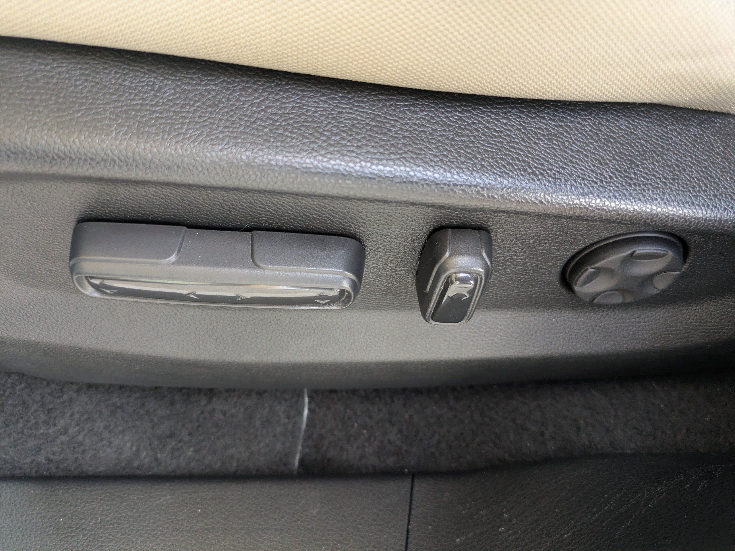 Used 2022 Honda CR-V EX image 17