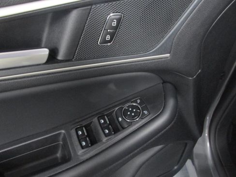 Used 2024 Ford Edge SEL AWD/4WD image 29