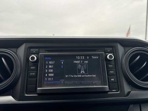 Used 2019 Toyota Tacoma SR w/ SR Convenience Package image 21