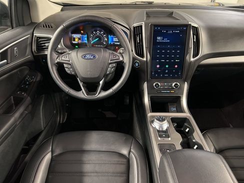 Certified 2024 Ford Edge SEL w/ Convenience Package AWD/4WD image 8