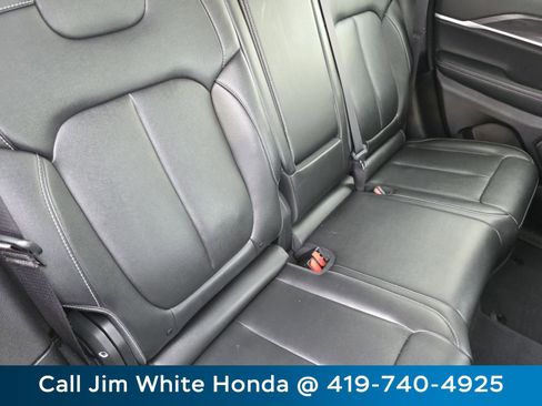 Used 2023 Jeep Grand Cherokee Limited w/ Black Appearance Package image 21