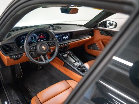 Certified 2025 Porsche 911 Carrera 4 GTS AWD/4WD image 4