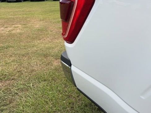 Used 2023 Ford F150 XLT image 11