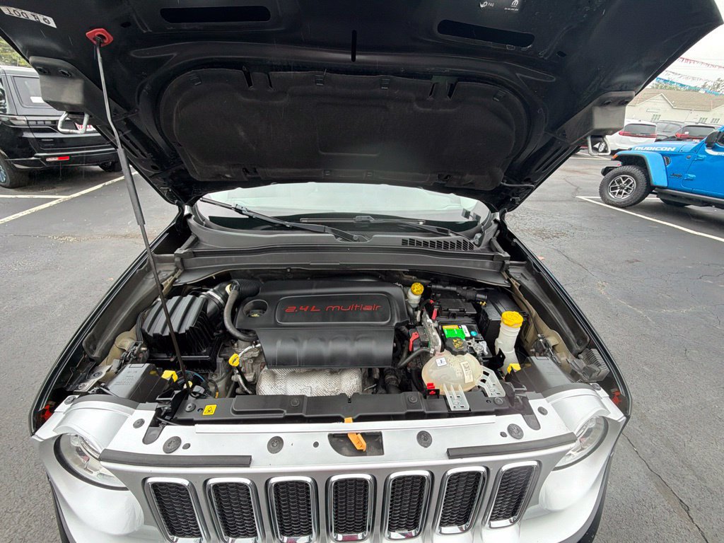 Used 2015 Jeep Renegade Limited AWD/4WD image 43
