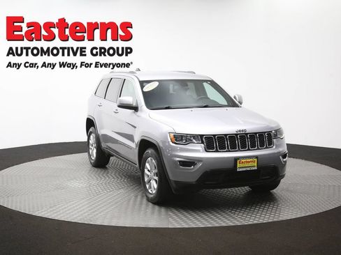 Used 2021 Jeep Grand Cherokee Laredo w/ Security & Convenience Group AWD/4WD image 53