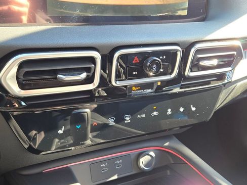 Used 2026 Nissan Sentra SV w/ SV Convenience Package image 26