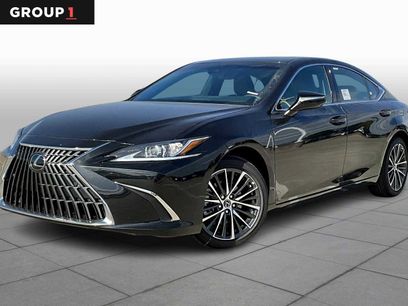 New 2025 Lexus ES 350 w/ Premium Package