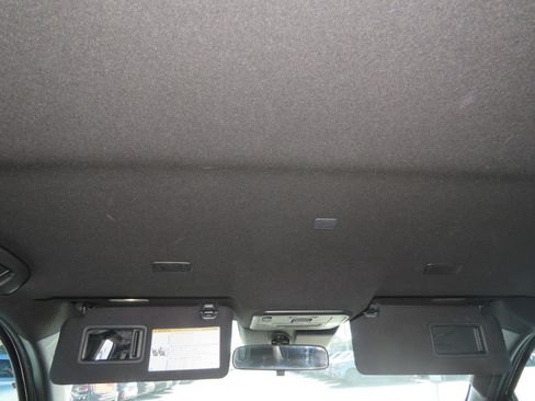 Used 2025 Toyota 4Runner SR5 RWD image 21