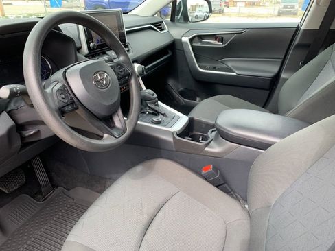 Used 2025 Toyota RAV4 XLE image 11