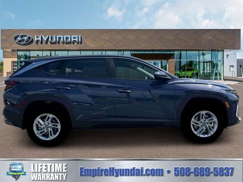 New 2026 Hyundai Tucson SE image 9