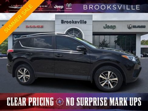 Used 2018 Toyota RAV4 XLE AWD/4WD image 1