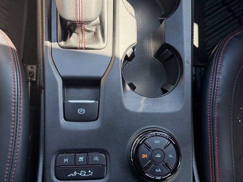 Certified 2025 Ford Ranger Raptor AWD/4WD image 32