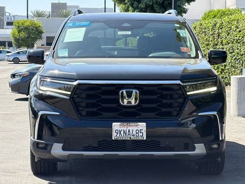 Certified 2024 Honda Pilot Touring image 9