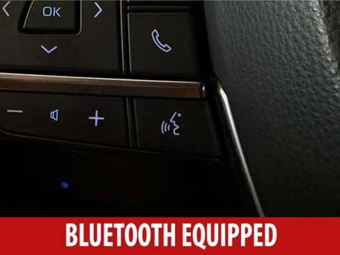 Used 2021 Toyota Highlander Limited AWD/4WD image 11