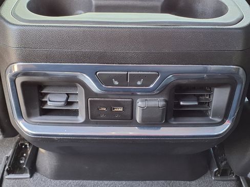 Used 2021 GMC Sierra 2500 SLT w/ SLT Convenience Package image 18