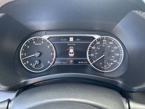 Used 2022 Nissan Sentra SV w/ All-Weather Package FWD image 11