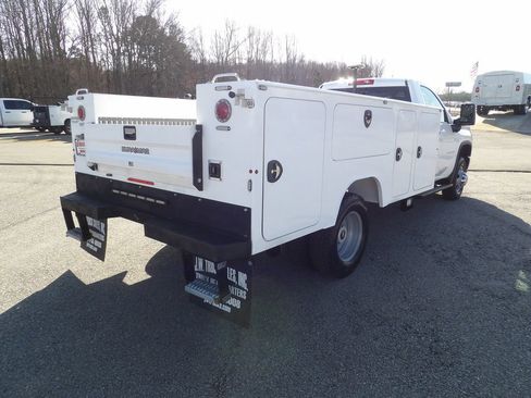 Used 2022 Chevrolet Silverado 3500 W/T w/ WT Fleet Convenience Package image 7