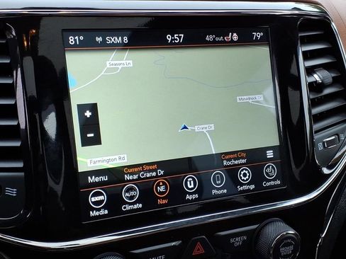 Used 2021 Jeep Grand Cherokee Overland AWD/4WD image 29