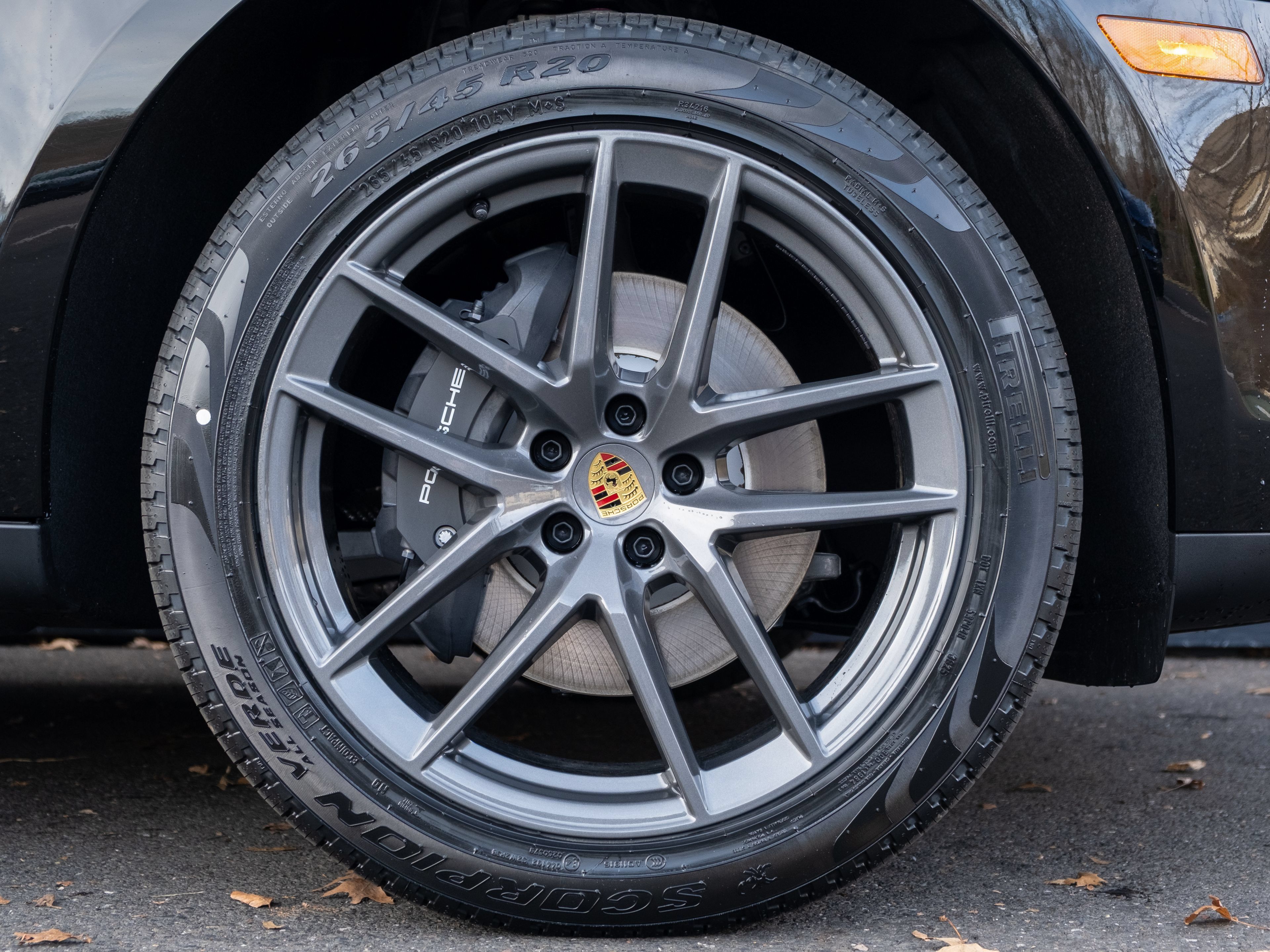 Certified 2026 Porsche Macan Turbo AWD/4WD image 15
