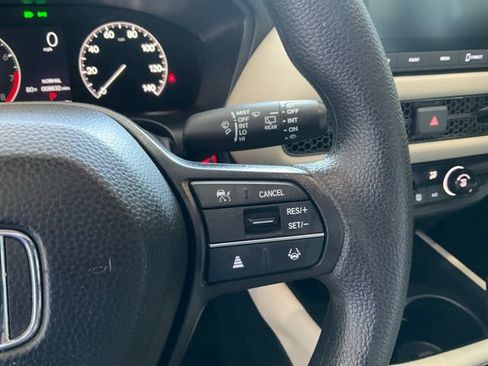 Certified 2025 Honda HR-V LX image 10