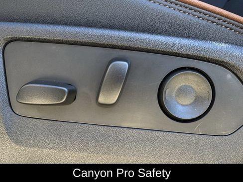 New 2026 GMC Canyon AT4 AWD/4WD image 23