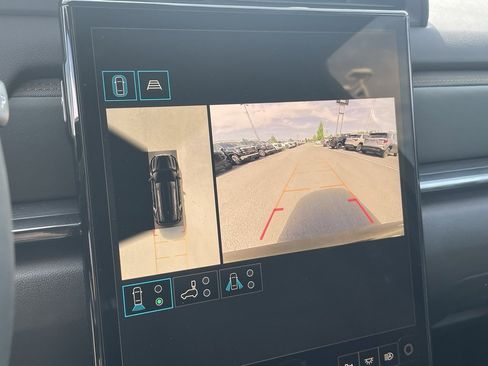 Used 2026 GMC Terrain AT4 w/ Technology Package II image 15