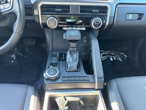 Used 2024 Toyota Tacoma SR5 AWD/4WD image 24