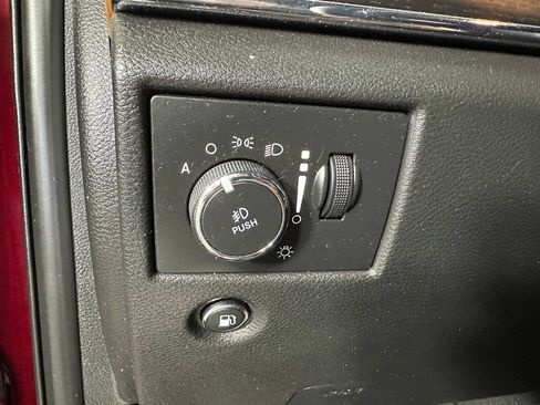 Used 2021 Jeep Grand Cherokee Summit AWD/4WD image 23