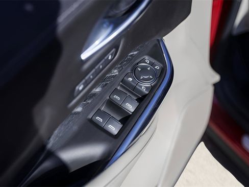 Certified 2022 Cadillac XT4 Premium Luxury w/ Technology Package image 23