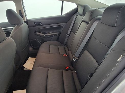 Used 2023 Nissan Altima 2.5 SV FWD image 13