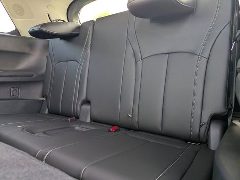 New 2026 INFINITI QX60 Luxe w/ Family Package image 16