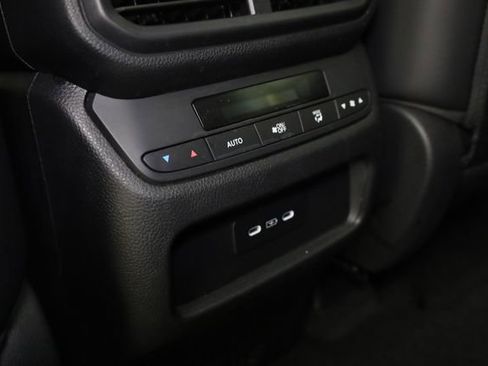 Used 2025 Honda Pilot EX-L image 29