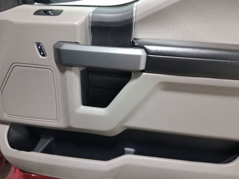 Used 2018 Ford F150 XLT AWD/4WD image 18