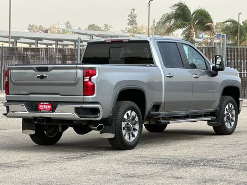 Used 2024 Chevrolet Silverado 2500 LT image 4