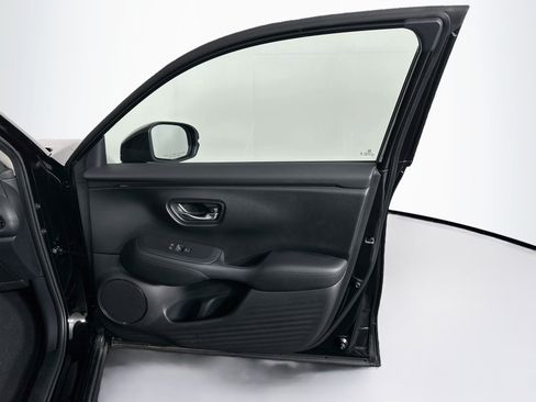 Used 2025 Honda HR-V LX image 29