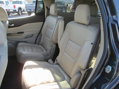 Used 2019 GMC Acadia Denali w/ Technology Package image 18