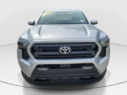 Used 2025 Toyota Tacoma SR5 RWD image 2