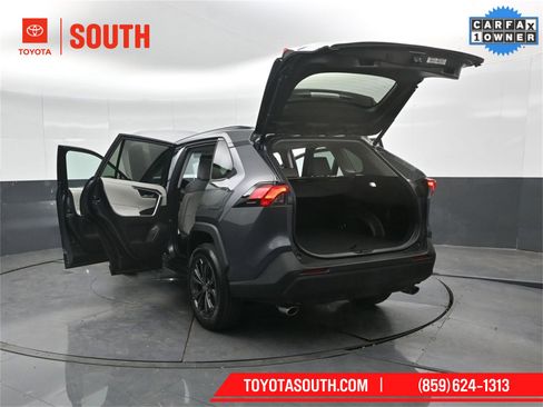 Used 2023 Toyota RAV4 XLE Premium image 60