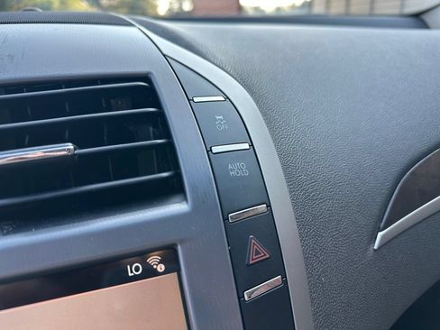 Used 2017 Lincoln MKZ Select FWD image 26