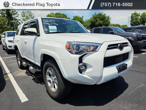 Used 2024 Toyota 4Runner SR5 Premium w/ Moonroof Package AWD/4WD image 3