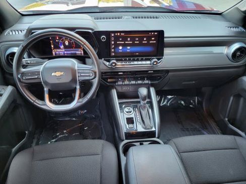 Used 2023 Chevrolet Colorado LT w/ LT Convenience Package II AWD/4WD image 28