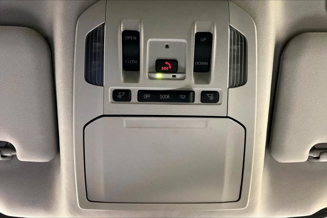 Certified 2024 Toyota Highlander XLE AWD/4WD image 37