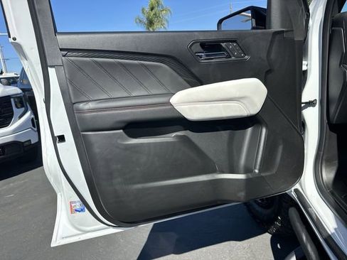 New 2026 GMC Canyon AT4X w/ AT4X AEV Edition AWD/4WD image 23