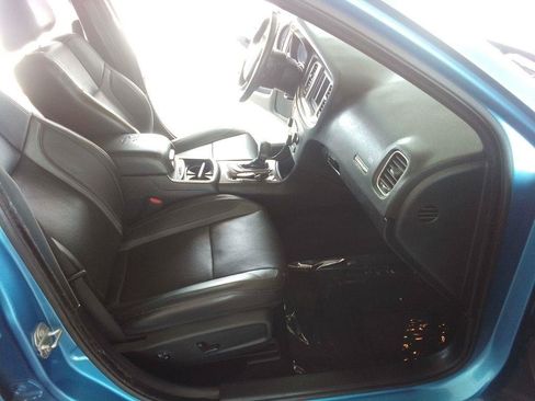 Used 2019 Dodge Charger SXT w/ Leather Interior Group RWD image 14